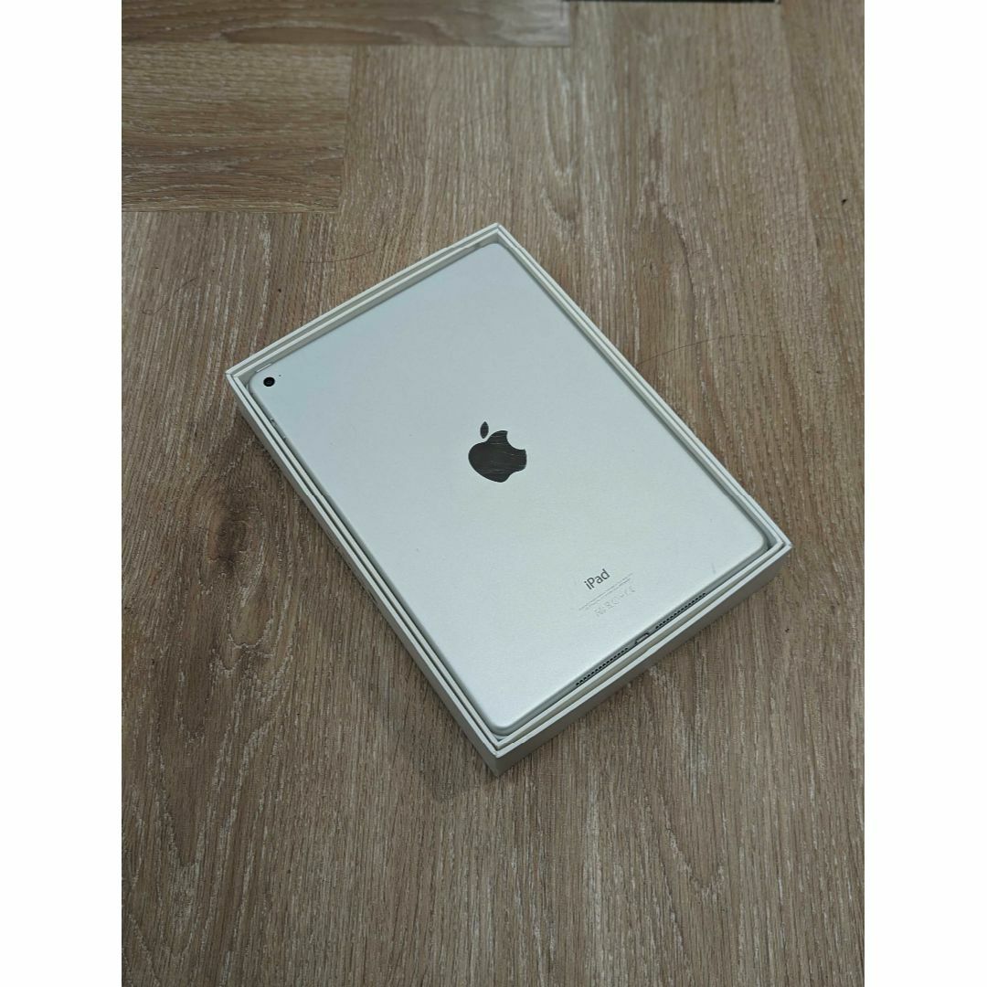 【美品】iPad Air 2 16GB A1566 （006） 2