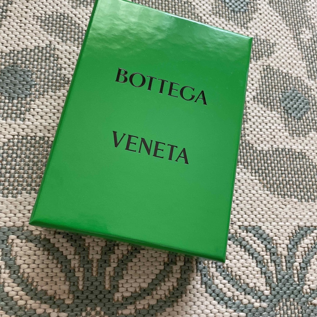 Bottega Veneta(ボッテガヴェネタ)のボッテガ箱　最終価格 レディースのバッグ(ショップ袋)の商品写真