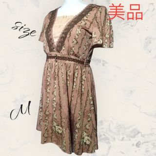 アクシーズファム(axes femme)の06 アクシーズファム くすんだピンク 膝丈 ワンピース 花柄 レース 可愛い(ひざ丈ワンピース)