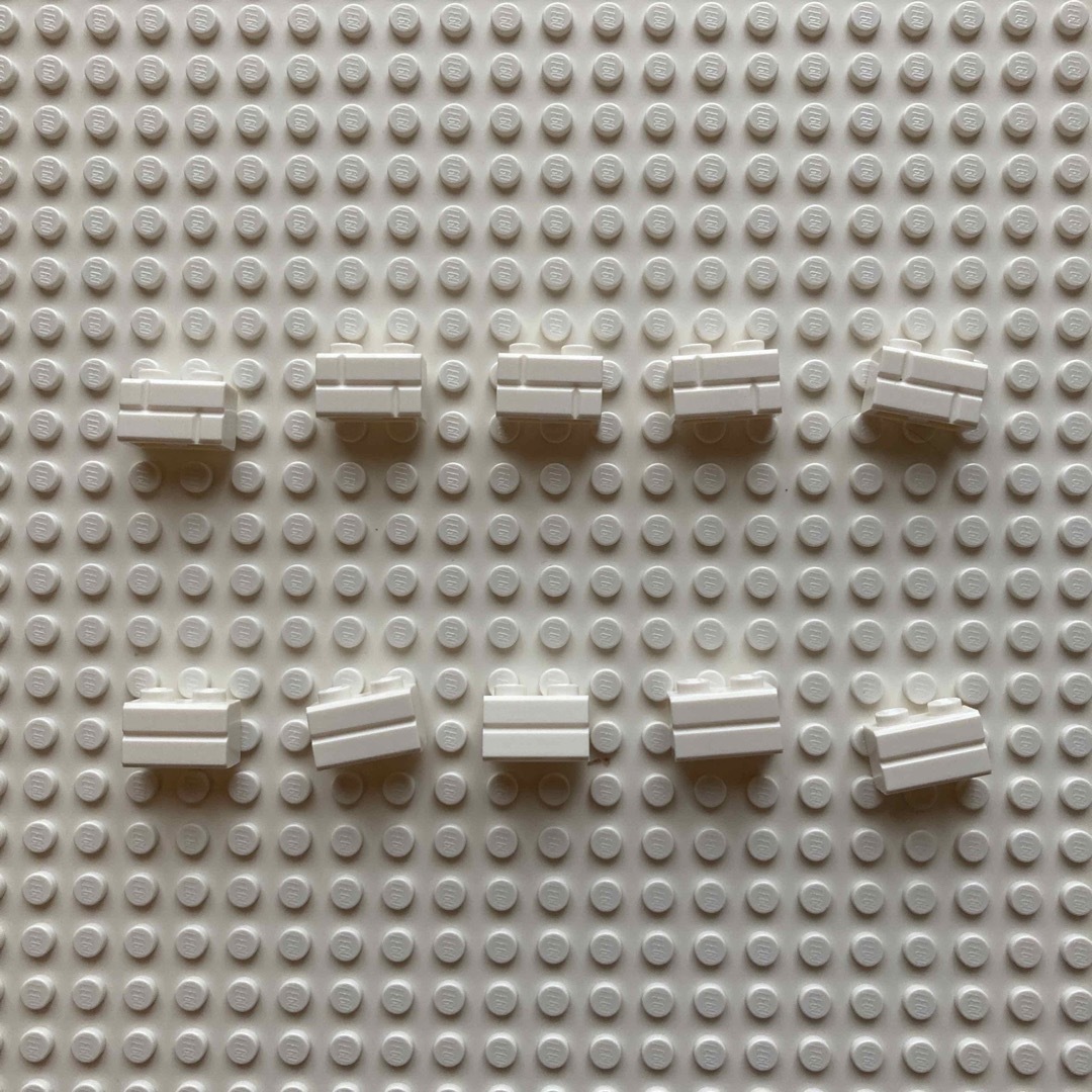 Lego(レゴ)のLego 1x2 レンガ　ホワイト系　10個セット キッズ/ベビー/マタニティのおもちゃ(知育玩具)の商品写真