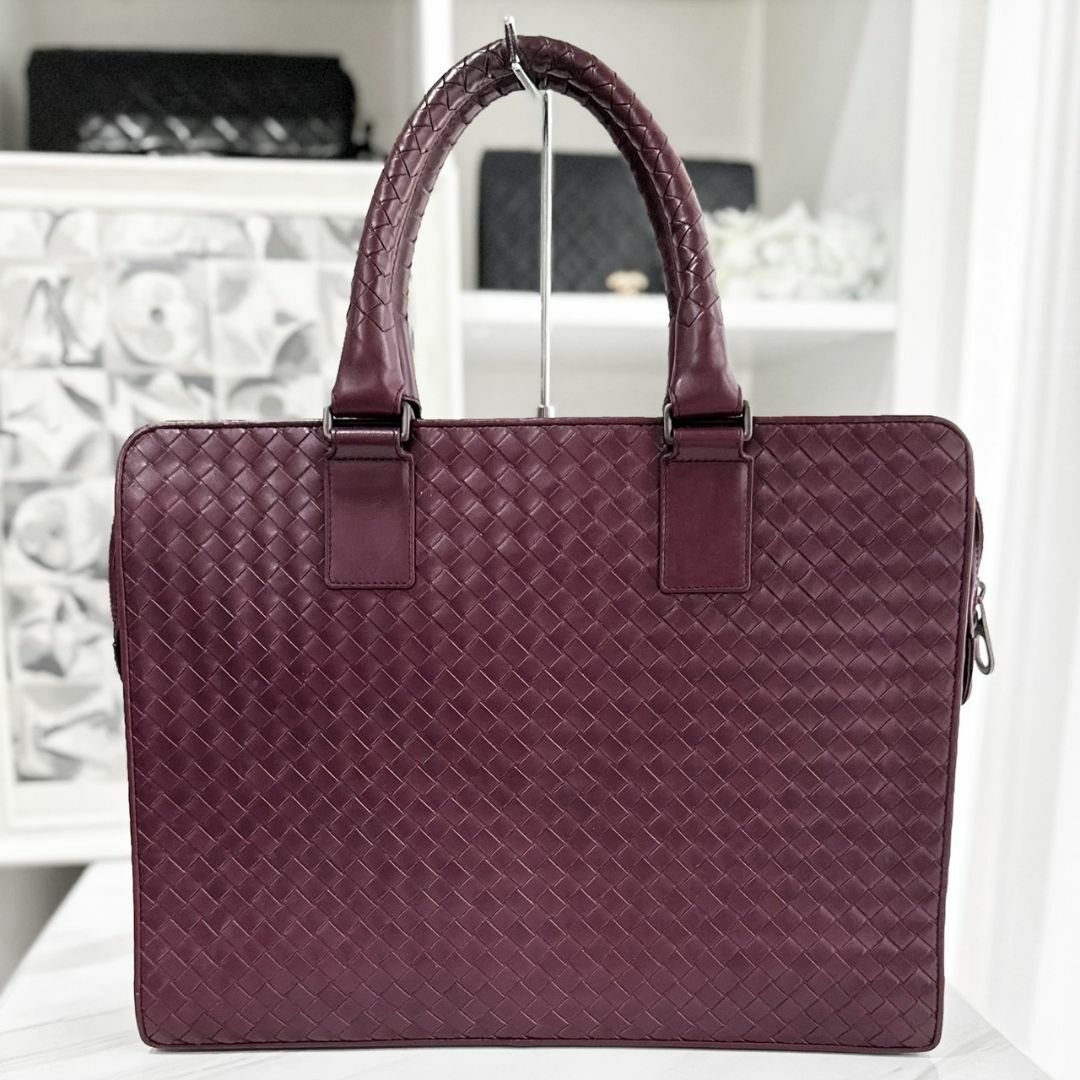 Bottega Veneta(ボッテガヴェネタ)のボッテガヴェネタ　ビジネスバッグ　イントレチャート　バーガンディー　美品☆ メンズのバッグ(ビジネスバッグ)の商品写真