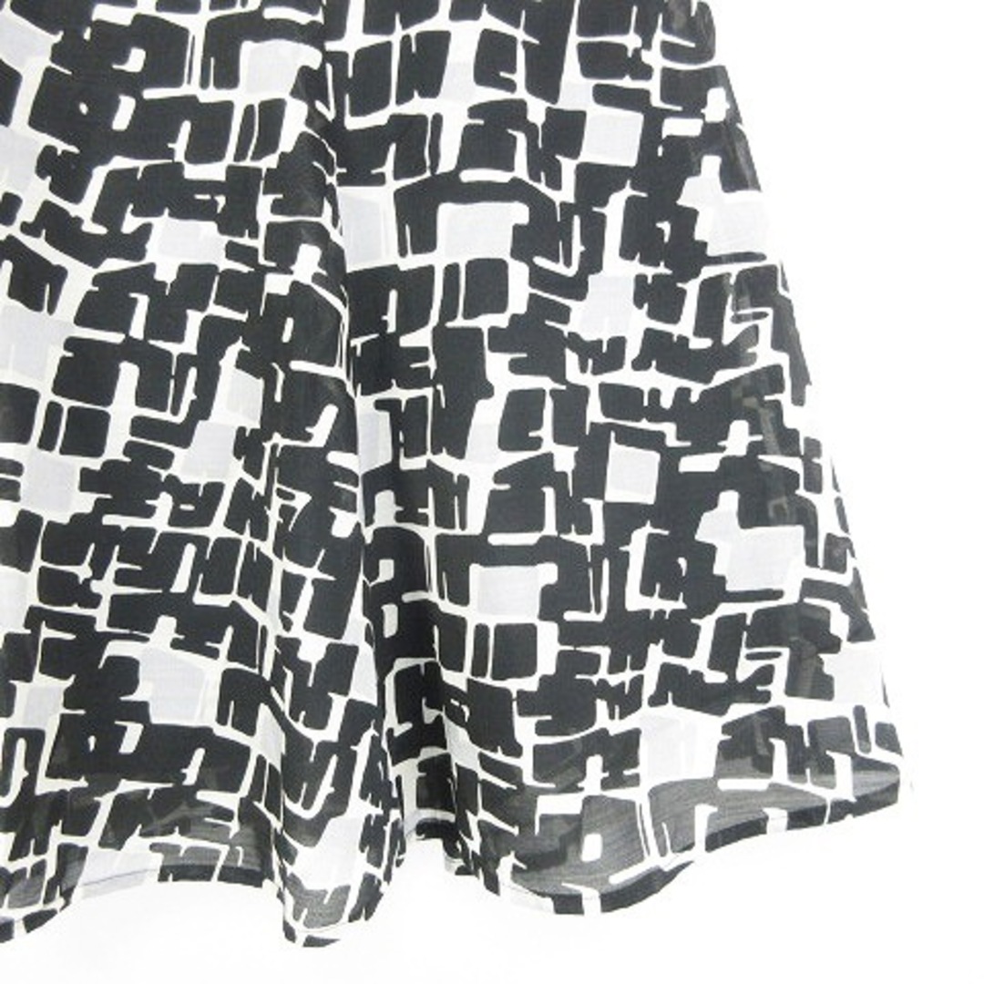 J.PRESS(ジェイプレス)のジェイプレス スカート フレア ひざ丈 サイドファスナー 総柄 9 黒 グレー レディースのスカート(ひざ丈スカート)の商品写真