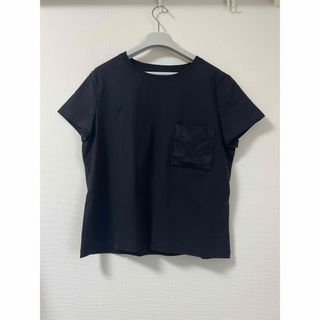 エルメス(Hermes)のHERMES エルメス　Tシャツ　繍入りポケット　黒　42 新品未使用(Tシャツ(半袖/袖なし))