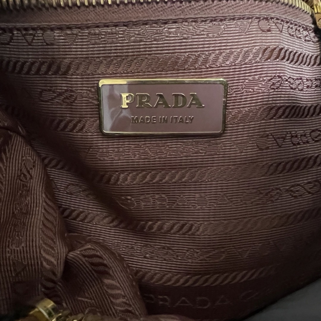 PRADA(プラダ)のプラダ　リボン　ショルダーバッグ レディースのバッグ(ショルダーバッグ)の商品写真