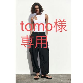 ザラ(ZARA)のZARA　リネンブレンド　カーゴパンツ　カジュアルパンツ　黒　ブラック(ワークパンツ/カーゴパンツ)