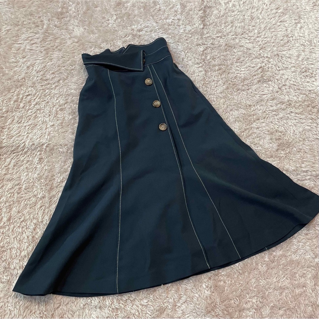 JILLSTUART - ジルスチュアート ロングスカート 紺 ボタンデザイン ... ジルスチュアート ロングスカート 紺 ボタンデザイン フレア