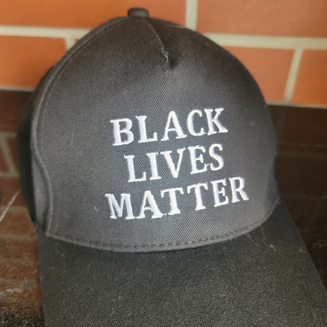 BlackLivesMatterブラックライブズマター メンズの帽子(キャップ)の商品写真