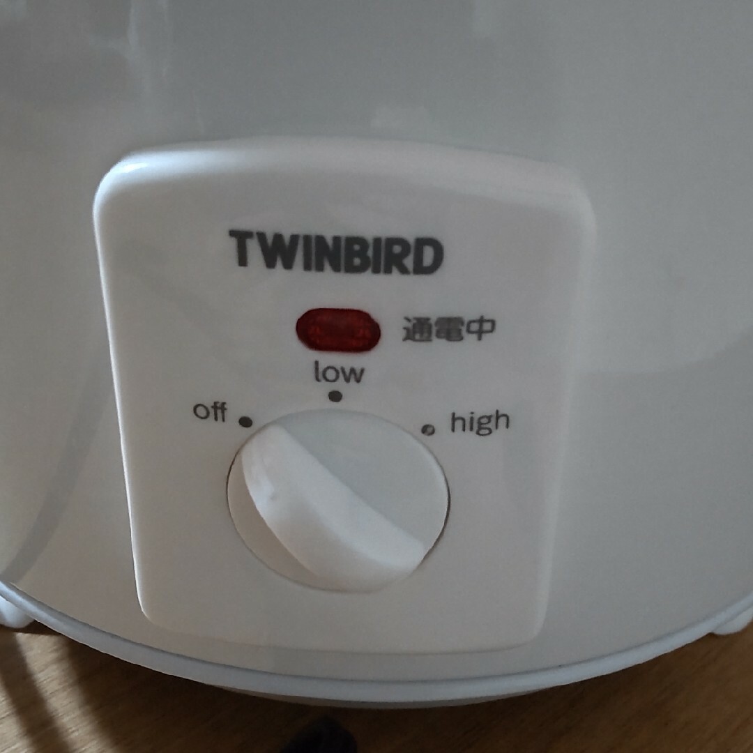 TWINBIRD(ツインバード)のスロークッカー　EP-D819 ツインバード スマホ/家電/カメラの調理家電(調理機器)の商品写真