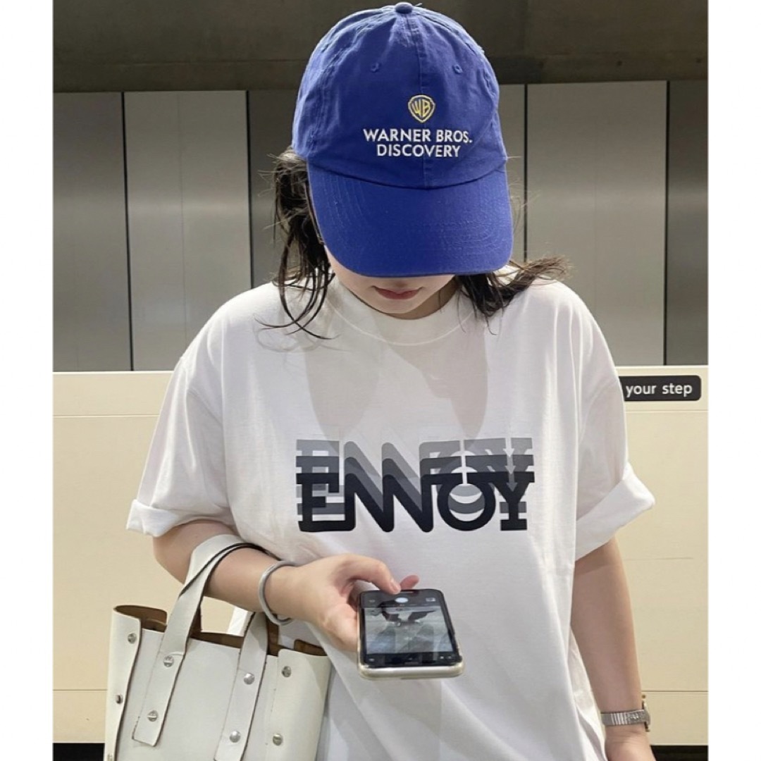 ennoy ELECTRIC LOGO GRADATION Tシャツ