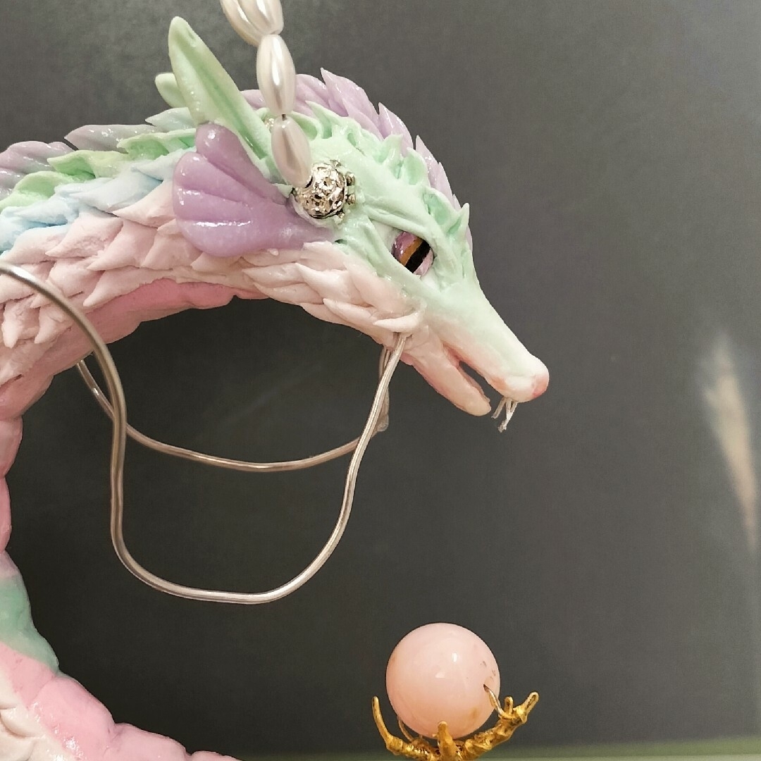 ピンクオパールの龍の置物の通販 by Keokeo|ラクマ ピンクオパールの龍の置物の通販 by Keokeo|ラクマ