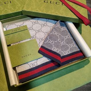 グッチ(Gucci)の❤新品箱袋付き❤ GUCCI マフラー ストール ショール スカーフ❤グレー❤(マフラー/ショール)