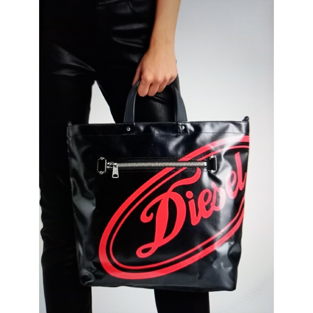 DIESEL(ディーゼル)の【新品・未使用】DIESEL・バッグ(男女兼用) レディースのバッグ(ハンドバッグ)の商品写真