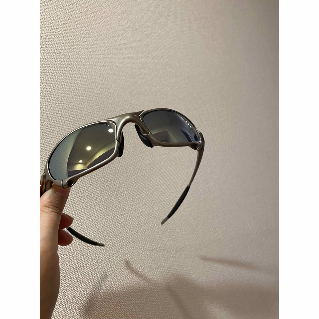 Oakley(オークリー)の新品同様　オークリーoakleyサングラスjulietジュリエット メンズのファッション小物(サングラス/メガネ)の商品写真