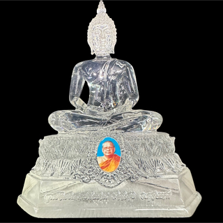ラオス・タイの争奪戦　神聖で美しい白い仏『プラケオサイ』が齎す開運プラクルアン(その他)