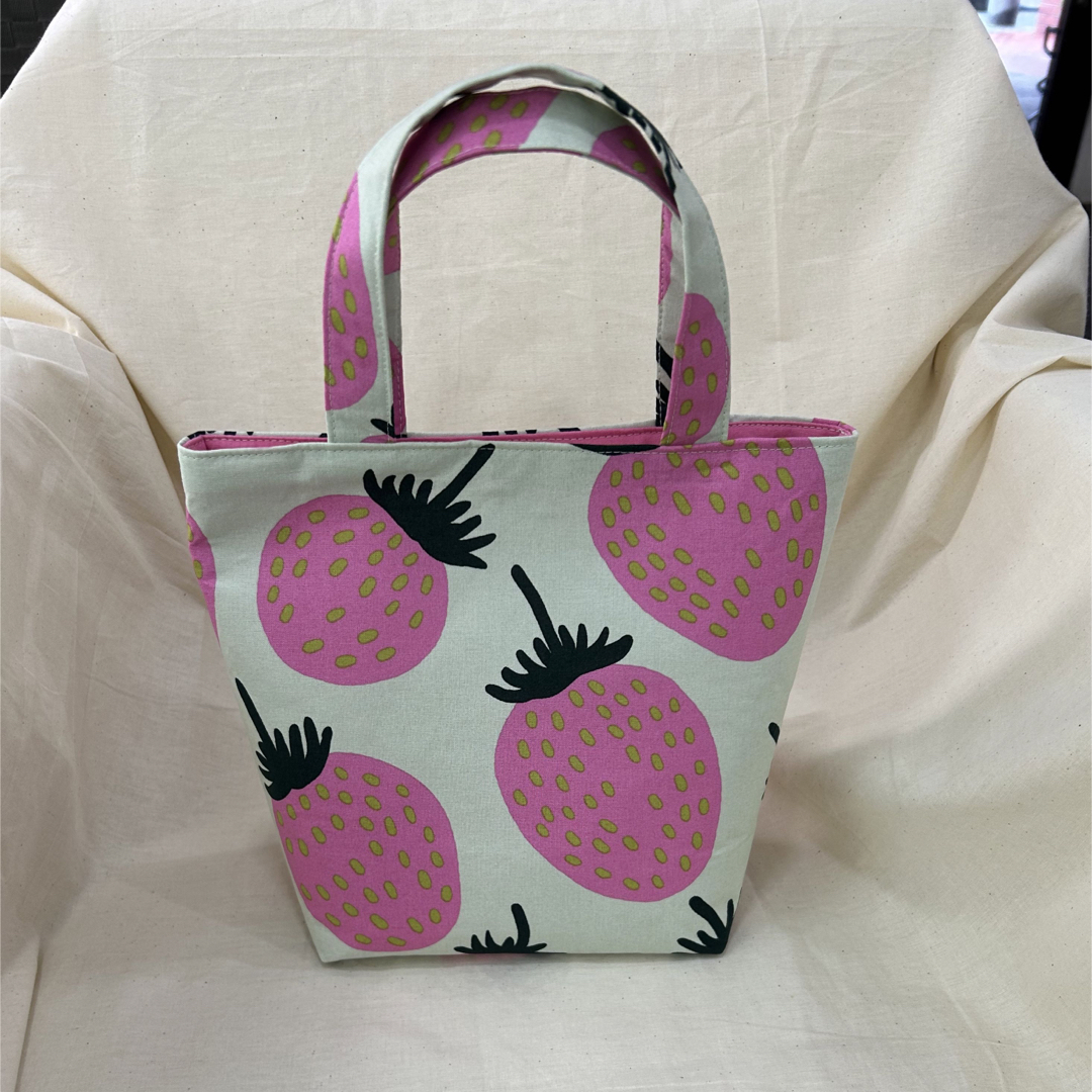 marimekko(マリメッコ)のマリメッコハンドメイドバック ハンドメイドのファッション小物(バッグ)の商品写真
