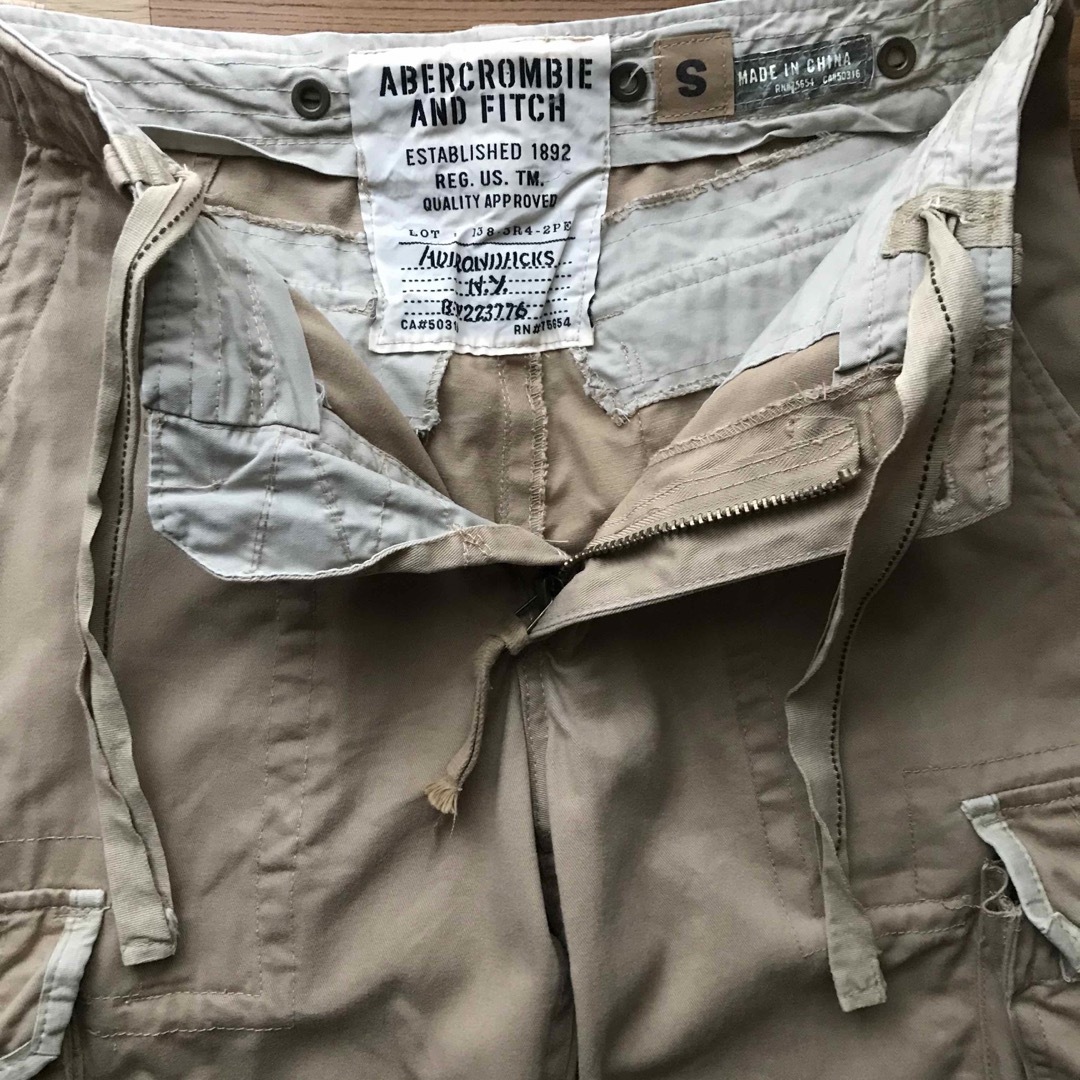 Abercrombie&Fitch(アバクロンビーアンドフィッチ)のAbercrombie&Fitch.CARGO.アバクロ　　　カーゴパンツ メンズのパンツ(ワークパンツ/カーゴパンツ)の商品写真