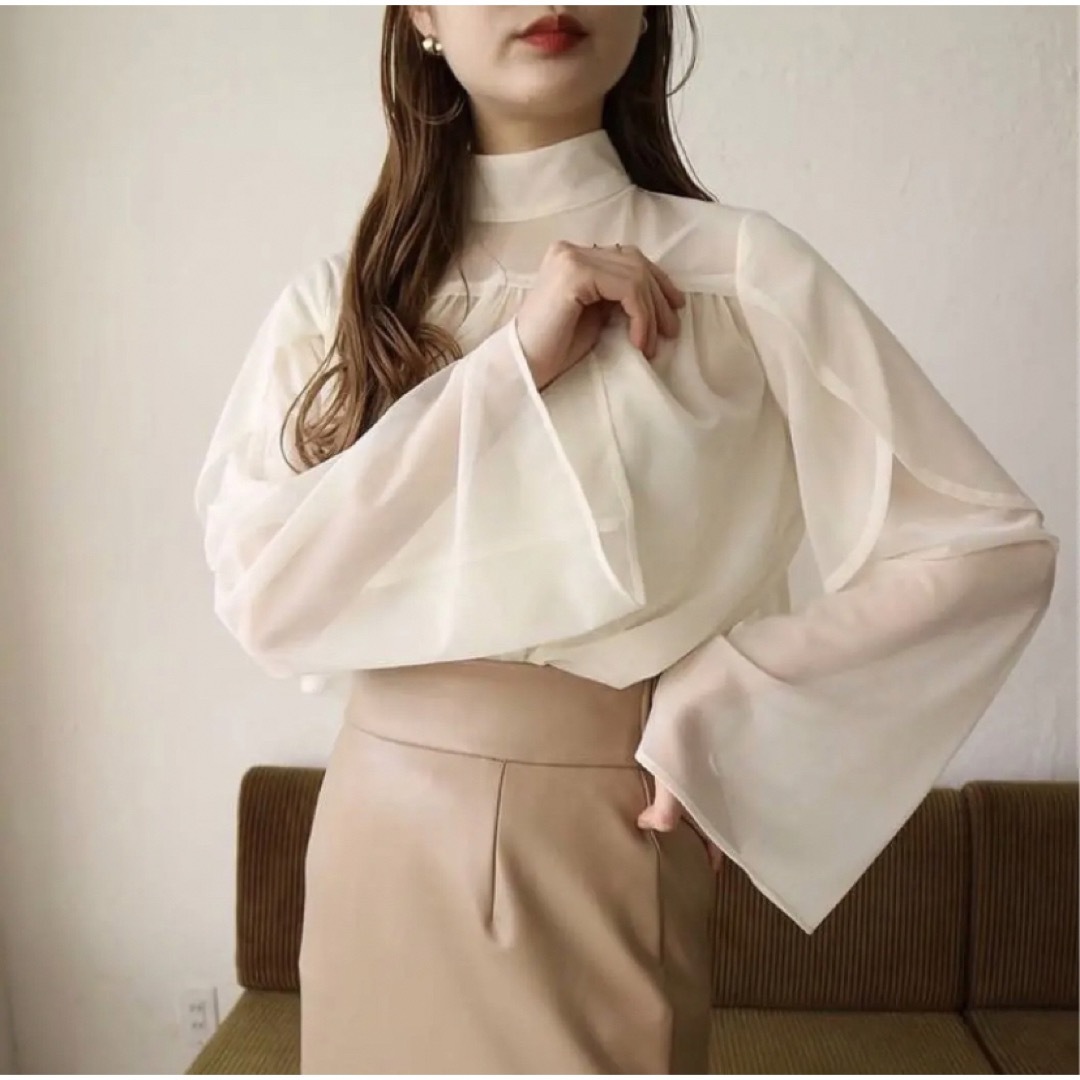 acka sheer flare blouse white | フリマアプリ ラクマ