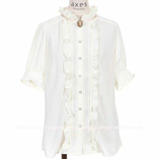 アクシーズファム(axes femme)のaxes femme カメオ付アンティークブラウス(シャツ/ブラウス(半袖/袖なし))