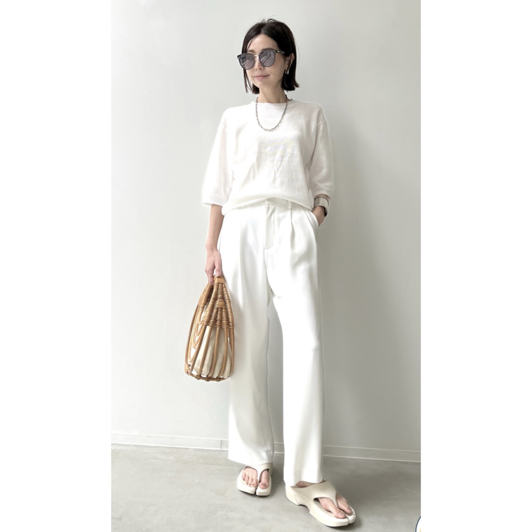 L'Appartement DEUXIEME CLASSE(アパルトモンドゥーズィエムクラス)の美品L'Appartement Tuck Wide Pants(WHITE) レディースのパンツ(カジュアルパンツ)の商品写真