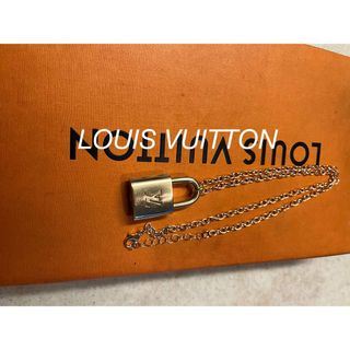 ルイヴィトン(LOUIS VUITTON)のルイヴィトン　パドロック　南京錠　　ネックレス　ネックレス新品　ポリッシュ済み(ネックレス)