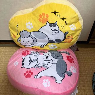 コウダンシャ(講談社)の犬と猫どっちも飼ってると毎日たのしい　クッション(キャラクターグッズ)