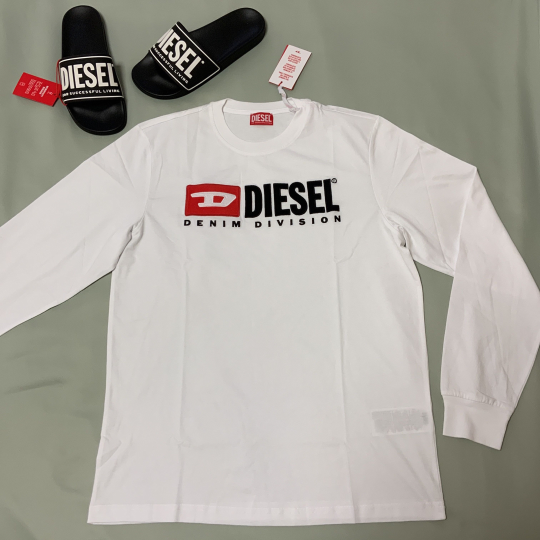 DIESEL(ディーゼル)の洗練されたデザイン　DIESEL　T-JUST-LS-DIV　ホワイト　M メンズのトップス(Tシャツ/カットソー(七分/長袖))の商品写真