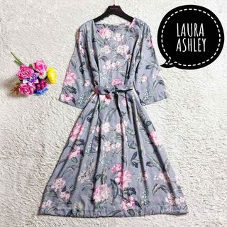 ローラアシュレイ(LAURA ASHLEY)の美品 ꕤ ローラアシュレイ 大きいサイズ ワンピース 花柄 レーヨン グレー系(ロングワンピース/マキシワンピース)