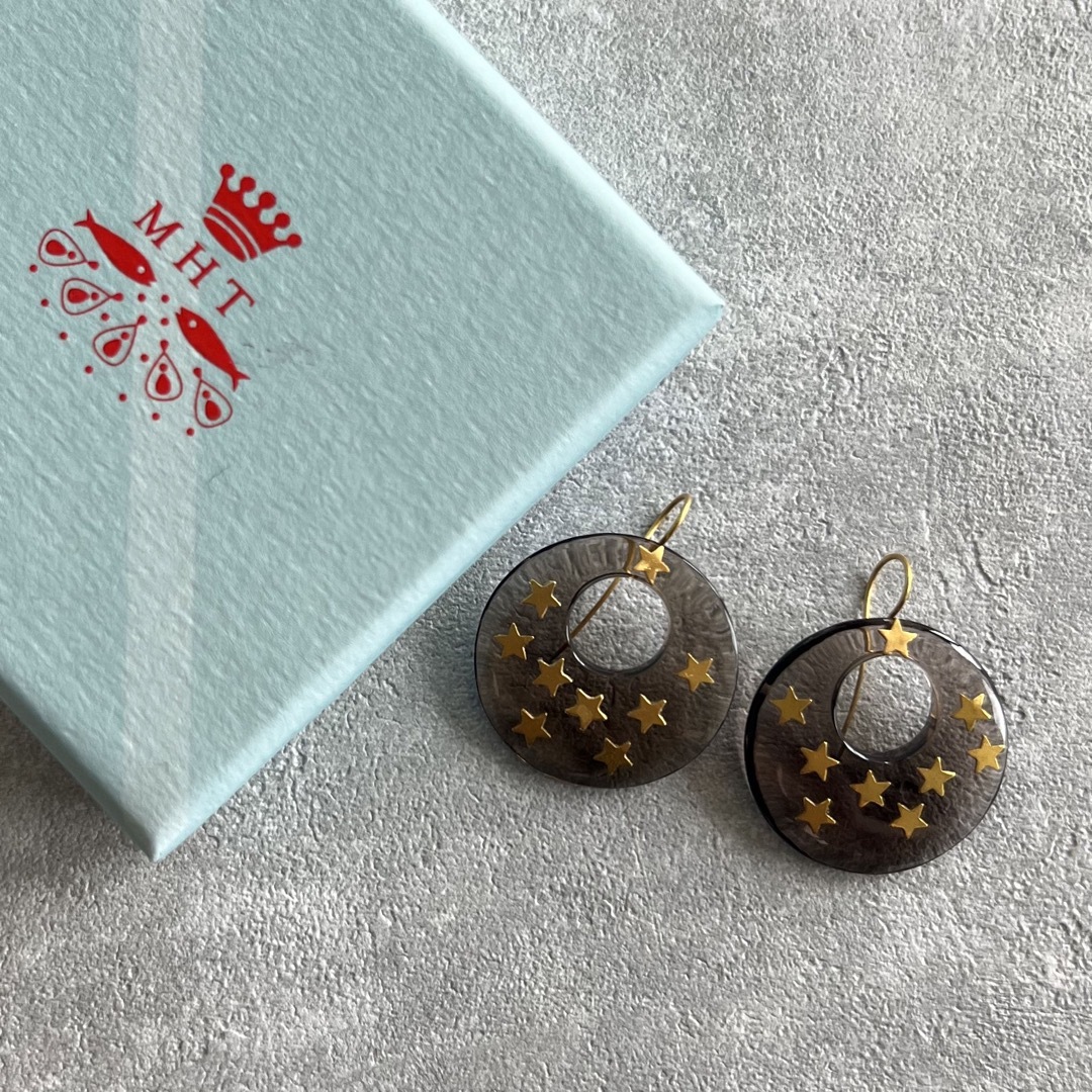 MARIE-HÉLÈNE DE TAILLAC スモーキークォーツピアス-