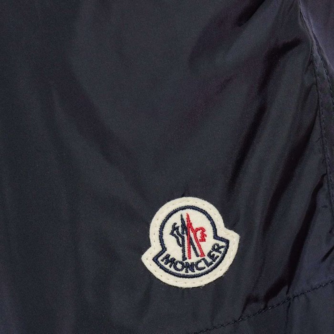 MONCLER(モンクレール)の【23SS新品】モンクレール(MONCLER) ロゴ付きショーツ メンズのパンツ(ショートパンツ)の商品写真