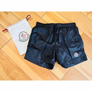 モンクレール(MONCLER)の【23SS新品】モンクレール(MONCLER) ロゴ付きショーツ(ショートパンツ)