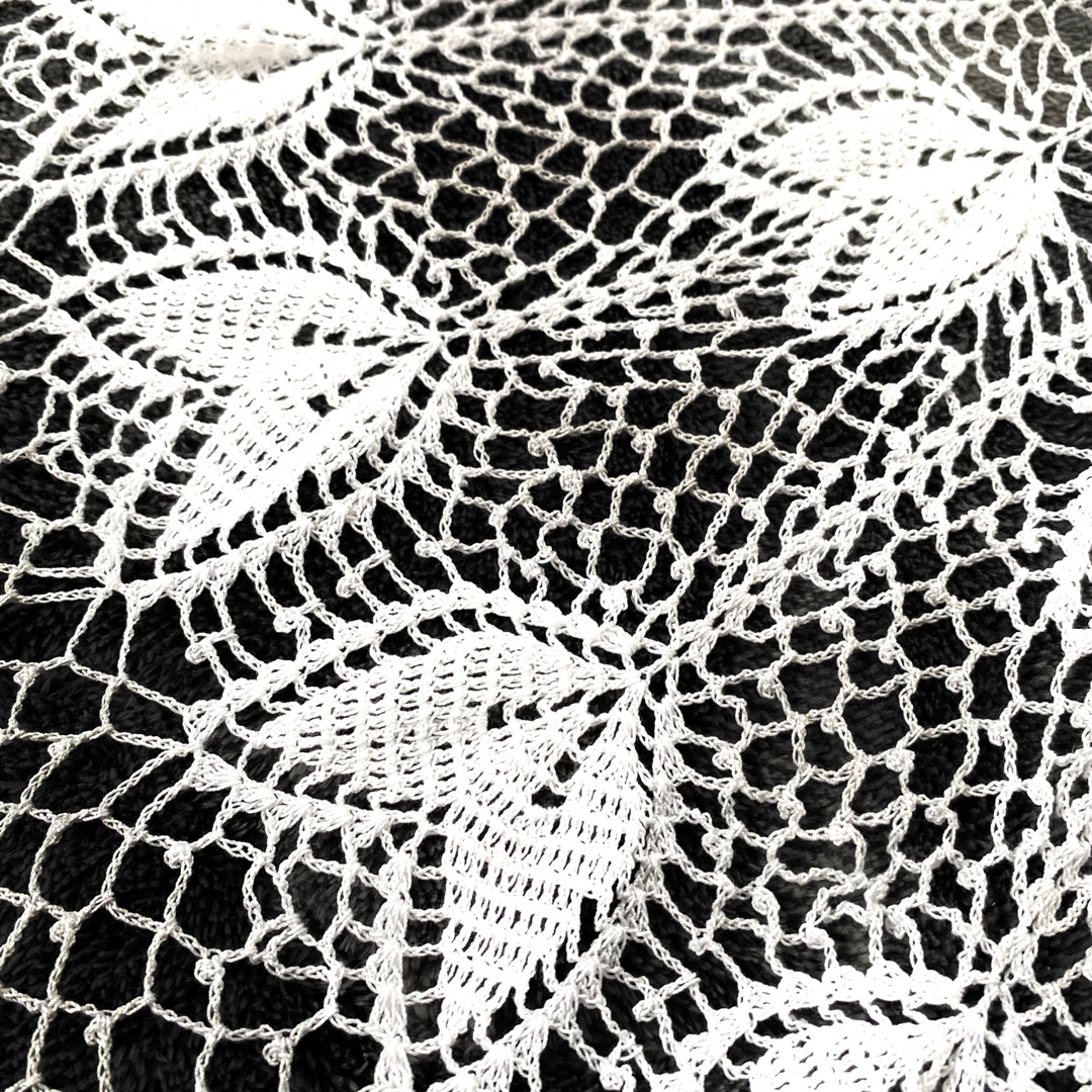 テーブルクロス 大判 コットン レース編み 特大 ドイリー テーブルセンター ハンドメイドのインテリア/家具(インテリア雑貨)の商品写真
