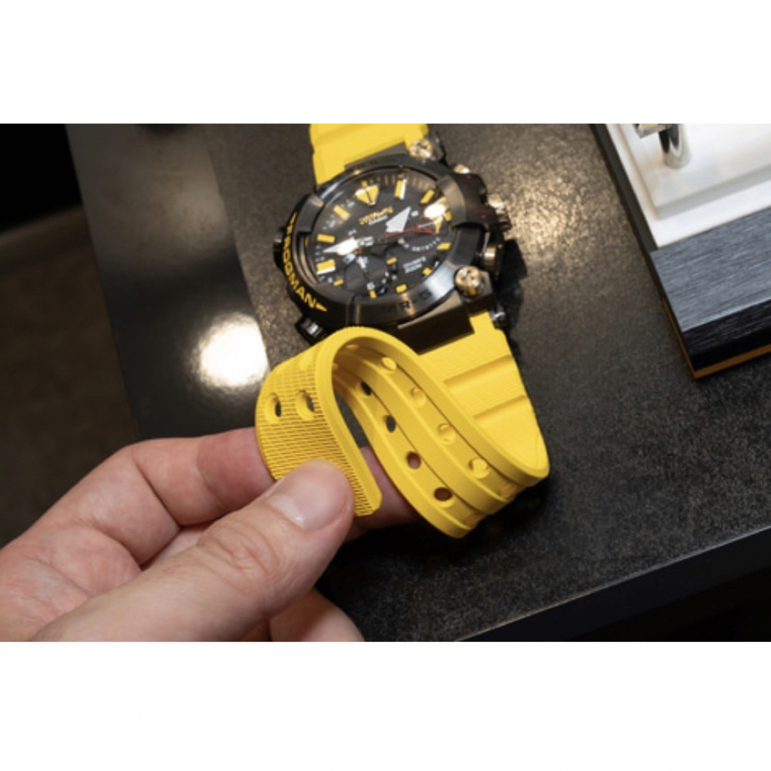 G-SHOCK(ジーショック)の★★★★ CASIO G-SHOCK MRG-BF1000E-1A9JR★★★★ メンズの時計(腕時計(アナログ))の商品写真