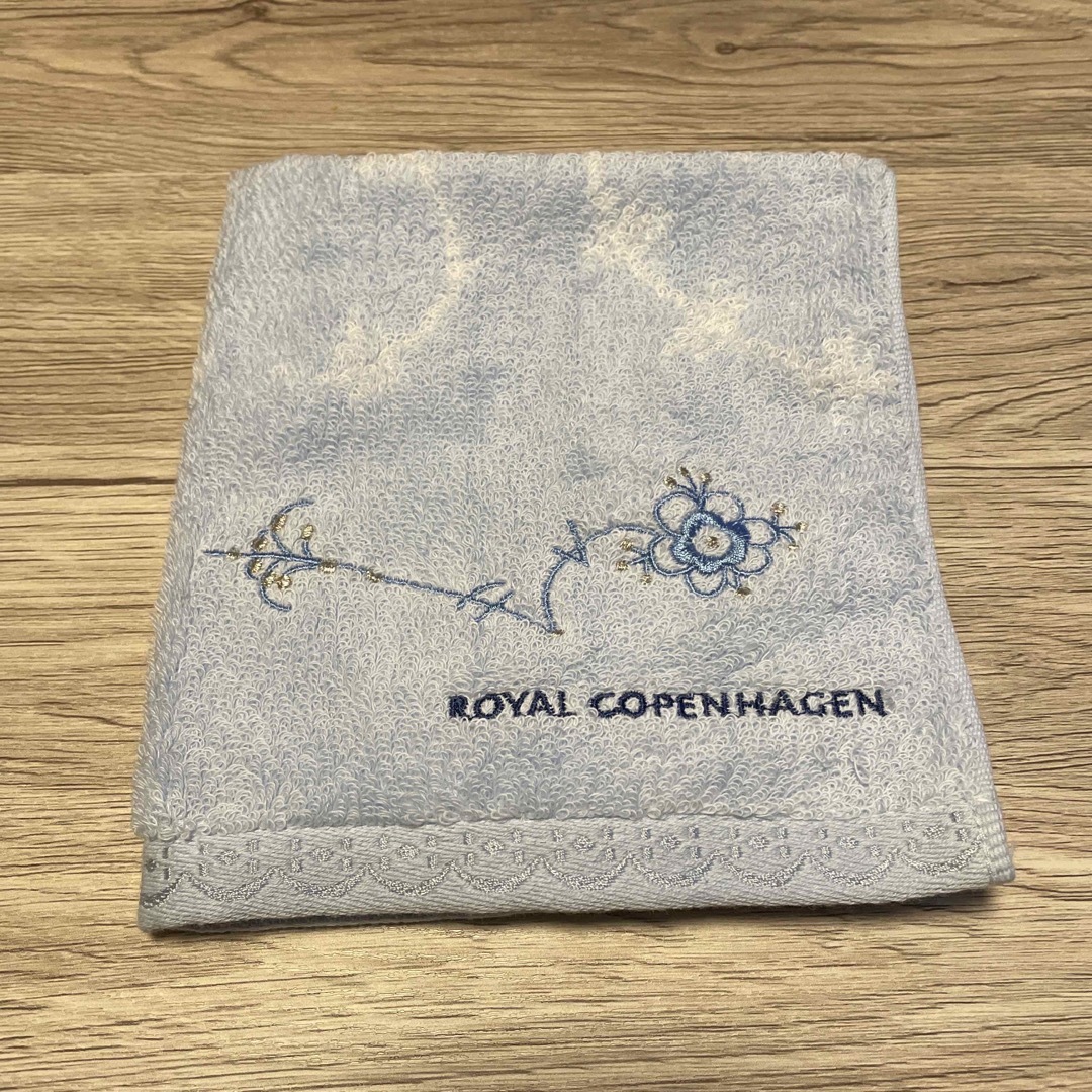 ROYAL COPENHAGEN(ロイヤルコペンハーゲン)のロイヤルコペンハーゲンウォッシュタオル インテリア/住まい/日用品の日用品/生活雑貨/旅行(タオル/バス用品)の商品写真