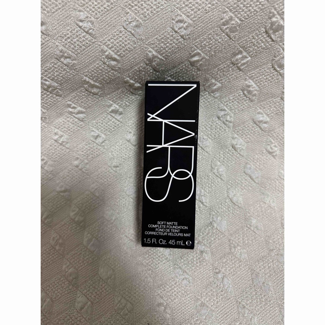 NARS(ナーズ)の新品 NARS ファンデーション　アドバンスト パーフェクティングパウダー など コスメ/美容のベースメイク/化粧品(ファンデーション)の商品写真