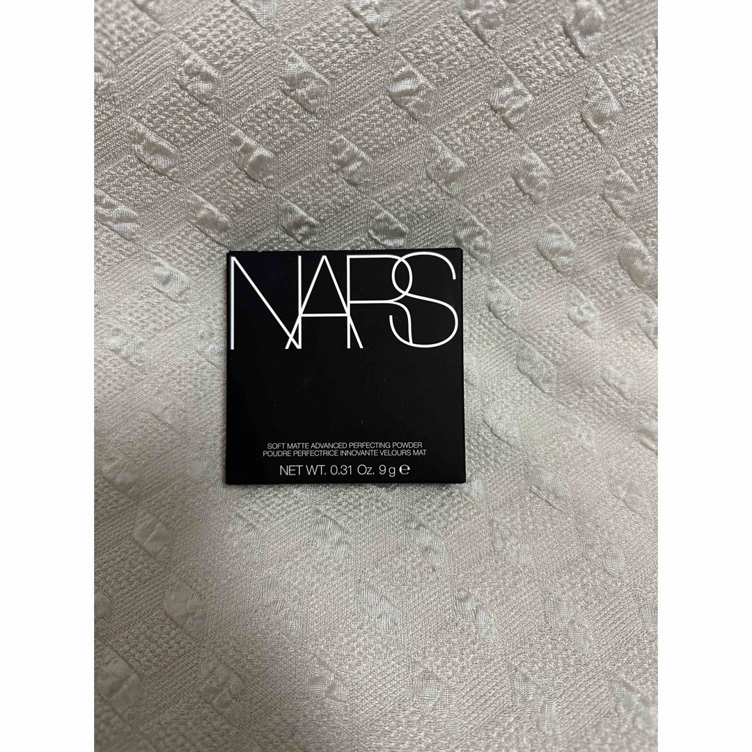 NARS(ナーズ)の新品 NARS ファンデーション　アドバンスト パーフェクティングパウダー など コスメ/美容のベースメイク/化粧品(ファンデーション)の商品写真