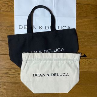 ディーンアンドデルーカ(DEAN & DELUCA)のDEAN&DELUCAトートバッグ Sサイズ ストーングレーとロゴ入り巾着(トートバッグ)