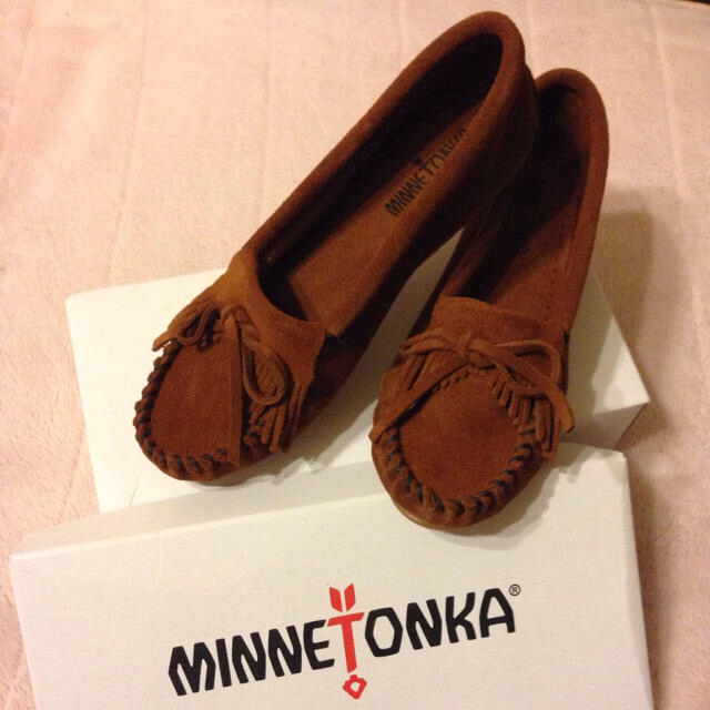 Minnetonka(ミネトンカ)のミネトンカ、モカシン レディースの靴/シューズ(ハイヒール/パンプス)の商品写真