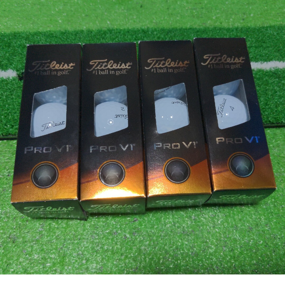 Titleist(タイトリスト)のタイトリストゴルフボールPRO V1 チケットのスポーツ(ゴルフ)の商品写真