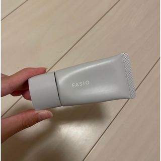 ファシオ(Fasio)のFASIO エアリーステイBBティント　uv 02 ライトベージュ(BBクリーム)