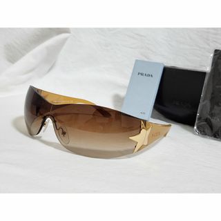 PRADA - 正規 絶版 ハイド着 同型同色 プラダ スター装飾×ロゴ PRADA - 正規 絶版 ハイド着 同型同色 プラダ スター装飾×ロゴ