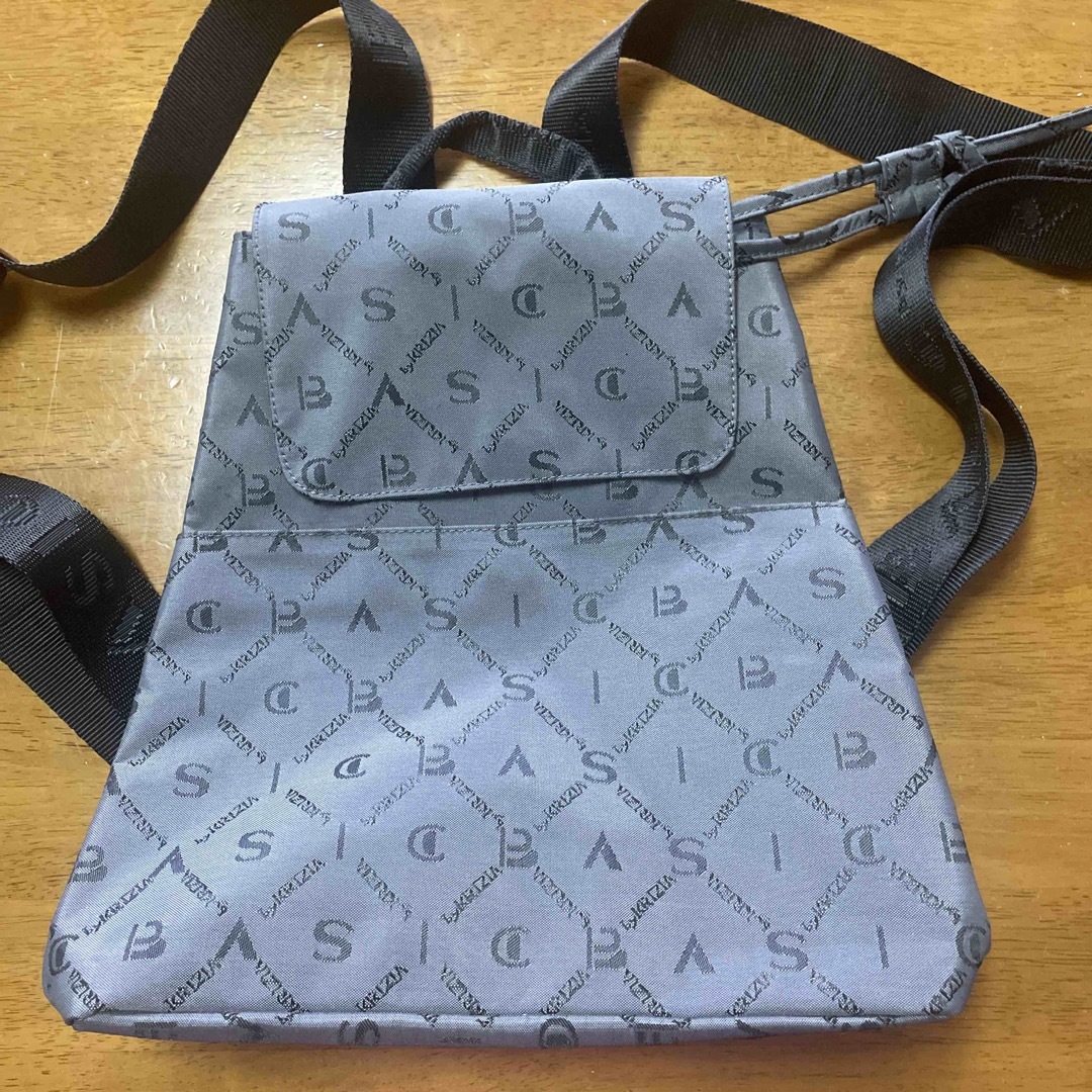 正規品/新 BASIC KRIZIAリックパック バッグパック/リュック