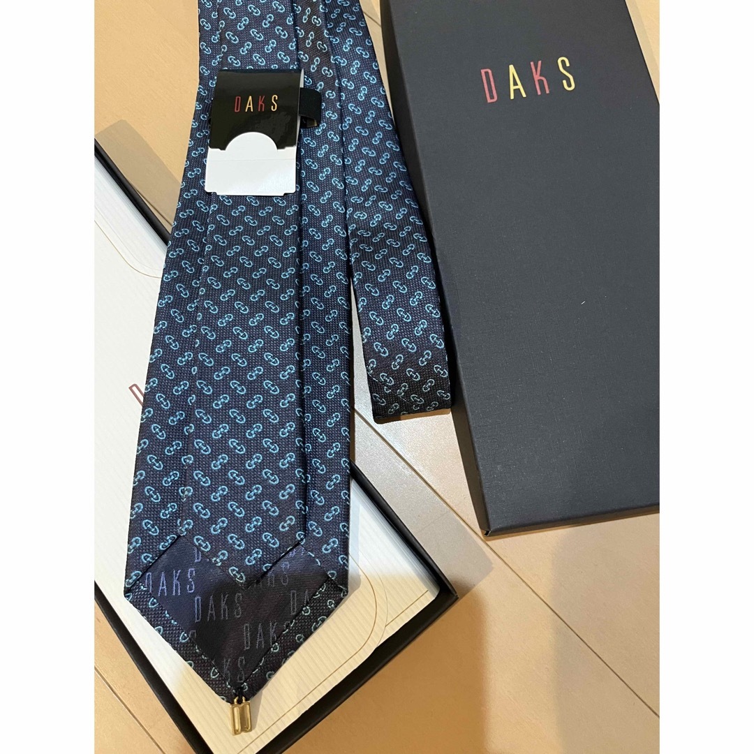 DAKS(ダックス)の新品未使用箱付　DAKS ダックス　ネクタイ メンズのファッション小物(ネクタイ)の商品写真