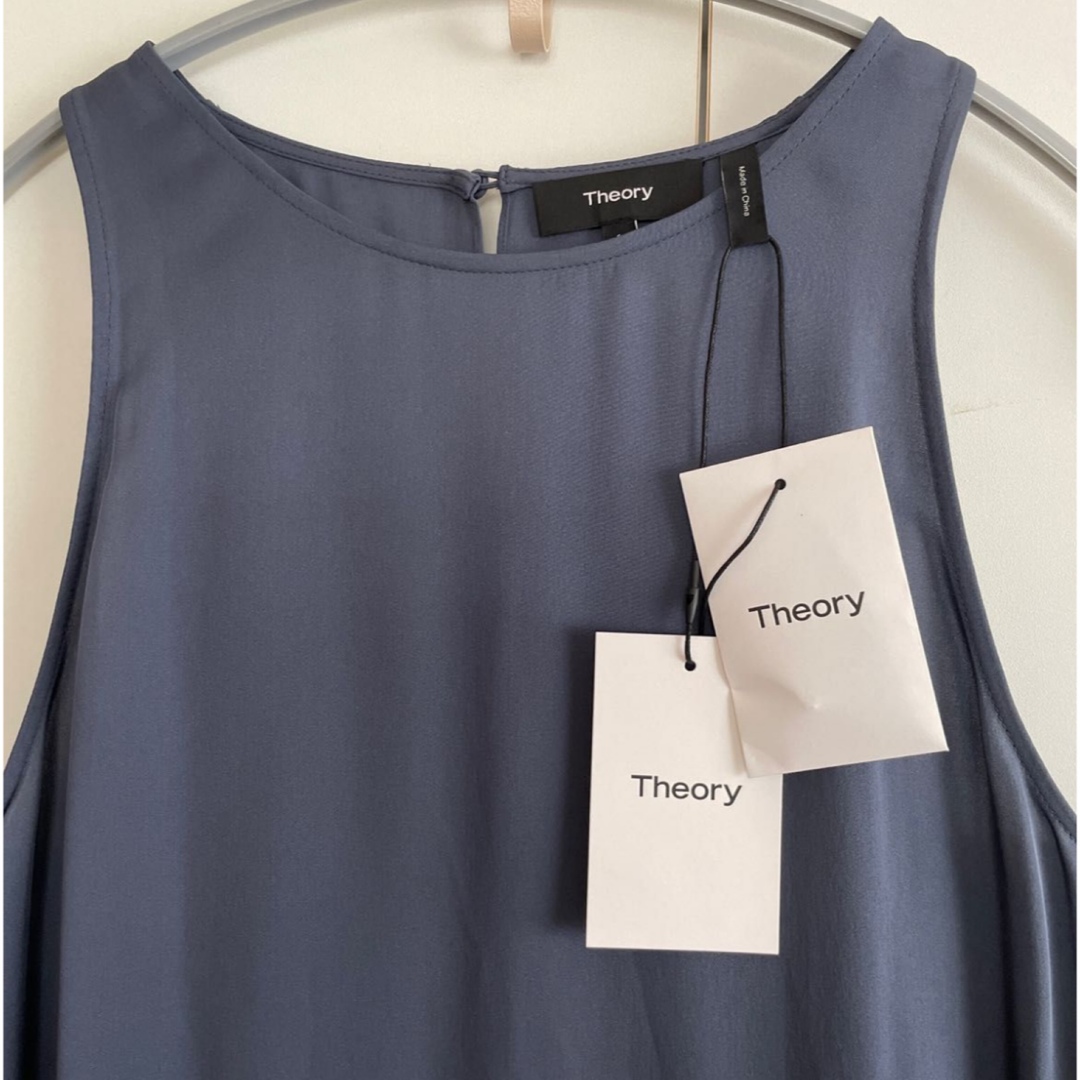 theory(セオリー)の【新品】theoryシルクワンピース　ノースリーブロングワンピース レディースのワンピース(ロングワンピース/マキシワンピース)の商品写真