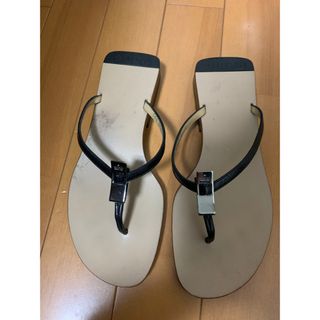 グッチ(Gucci)のGUCCIのフラットサンダル(サンダル)