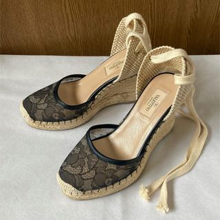 ヴァレンティノガラヴァーニ(valentino garavani)の美品 ヴァレンティノ サンダル(サンダル)