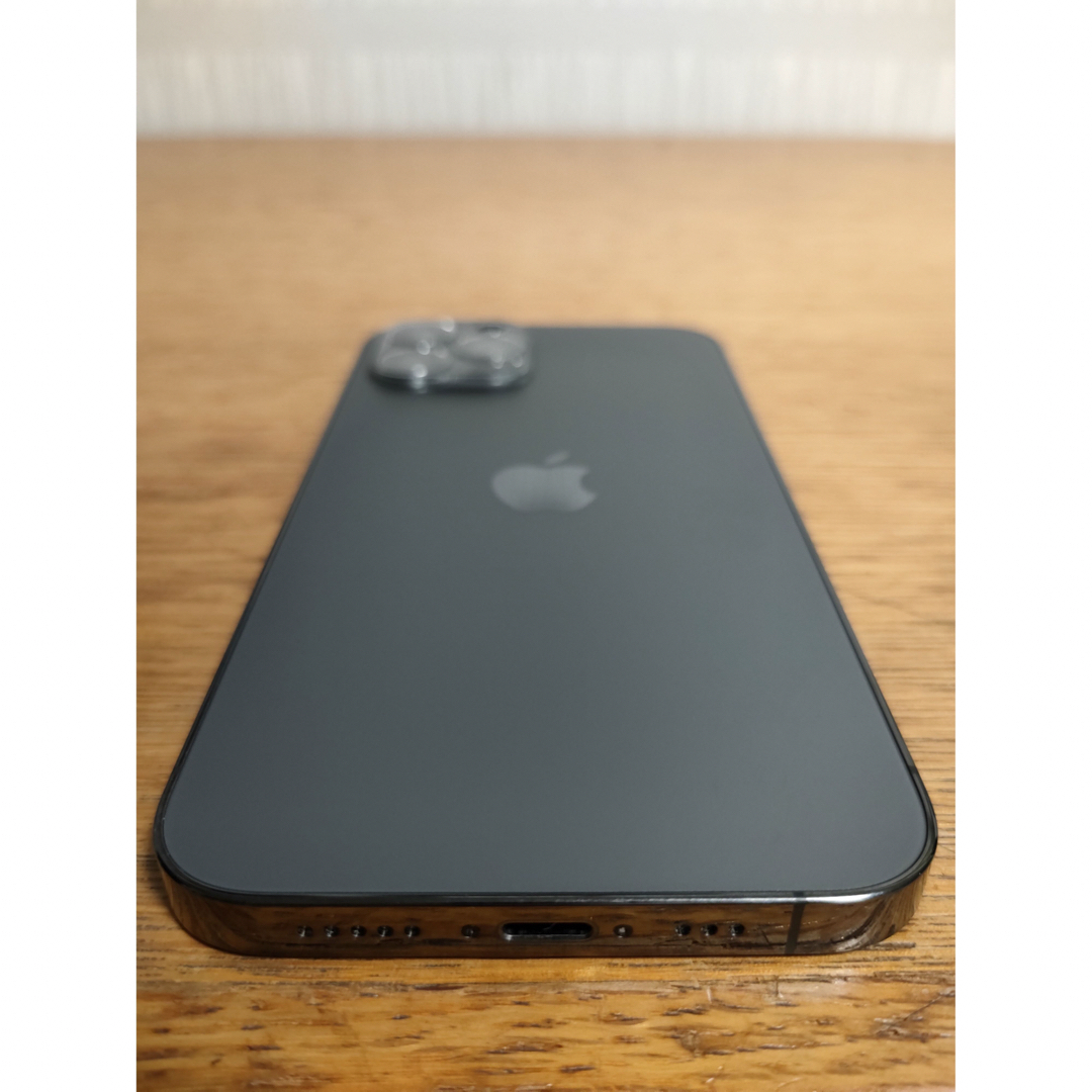 iPhone 12 Pro 256GB グラファイト国内版SIMフリー スマホ/家電/カメラのスマートフォン/携帯電話(スマートフォン本体)の商品写真