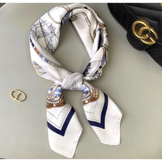 新品　スカーフ きれい色 大人カジュアル　ネックレス　バッグスカーフ　トレンド(バンダナ/スカーフ)