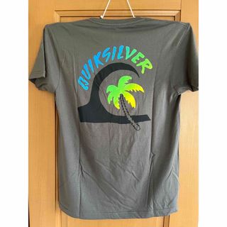 クイックシルバー(QUIKSILVER)のQUIKSILVER  クイックシルバー tシャツ. (新品) (Tシャツ/カットソー(半袖/袖なし))