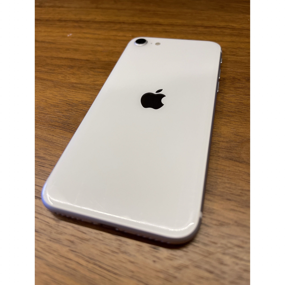 iPhone SE 第2世代 (SE2) ホワイト 64 GB 1