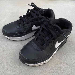 ナイキ(NIKE)のNIKE キッズAIRMAX 黒　スニーカー(スニーカー)